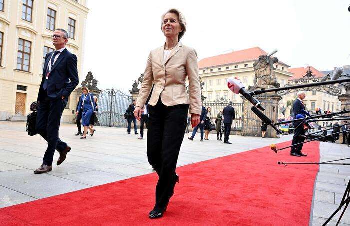 Vertice Ue a Praga, von der Leyen: “Dopo la primavera acquisti comuni di gas”