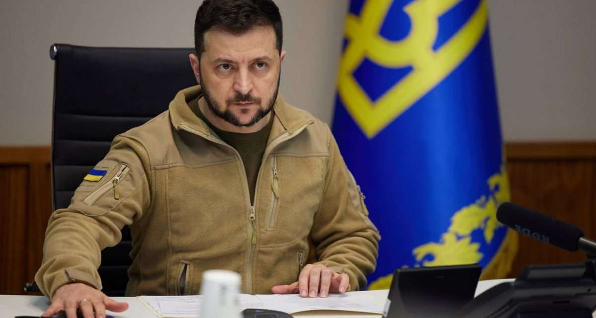 Guerra in Ucraina, Zelensky: “Siamo pronti a lanciare la controffensiva per liberare i territori dagli invasori”