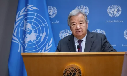 Cop28, Guterres: “Occorre eliminare i combustibili fossili, siamo vicini alla mezzanotte del mondo”