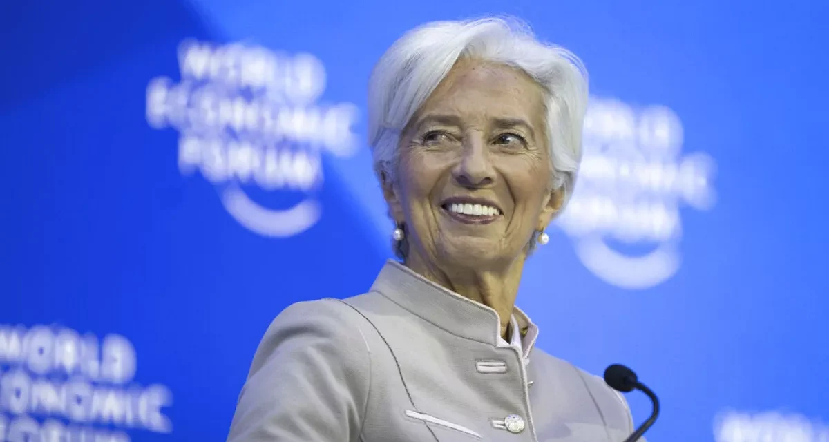 Lagarde chiude Davos: “Per il 2024 è attesa una normalizzazione dei risparmi e del mercato del lavoro”