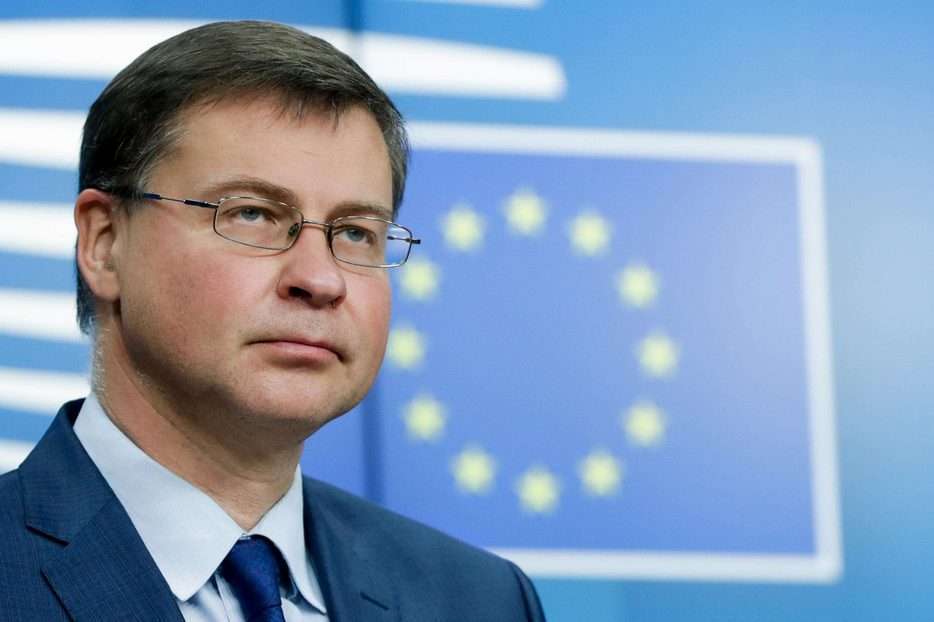 Possibile manovra correttiva, Dombrovskis: “L’Italia non è del tutto in linea con le raccomandazioni Ue”