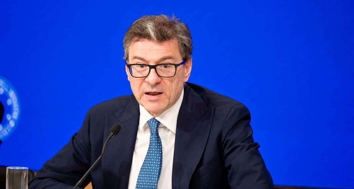 Def, sale l’indebitamento. Giorgetti, colpa del Superbonus